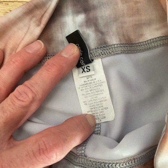 ONZIE Namaste Yoga Tights XS - Picture 6 of 10